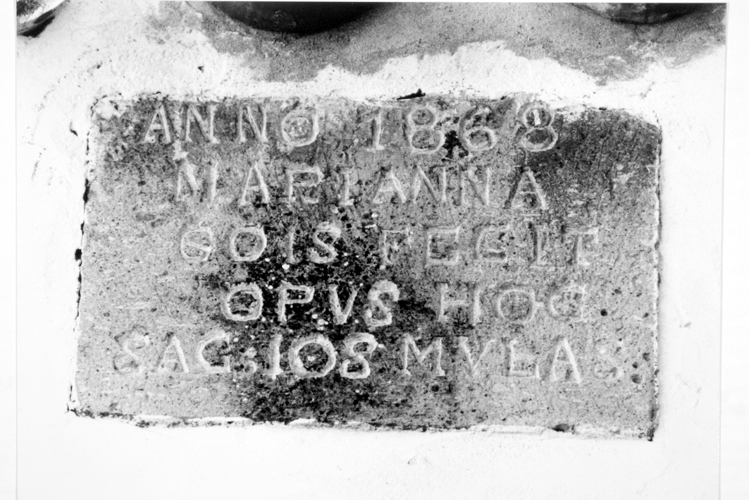 Lapide commemorativa