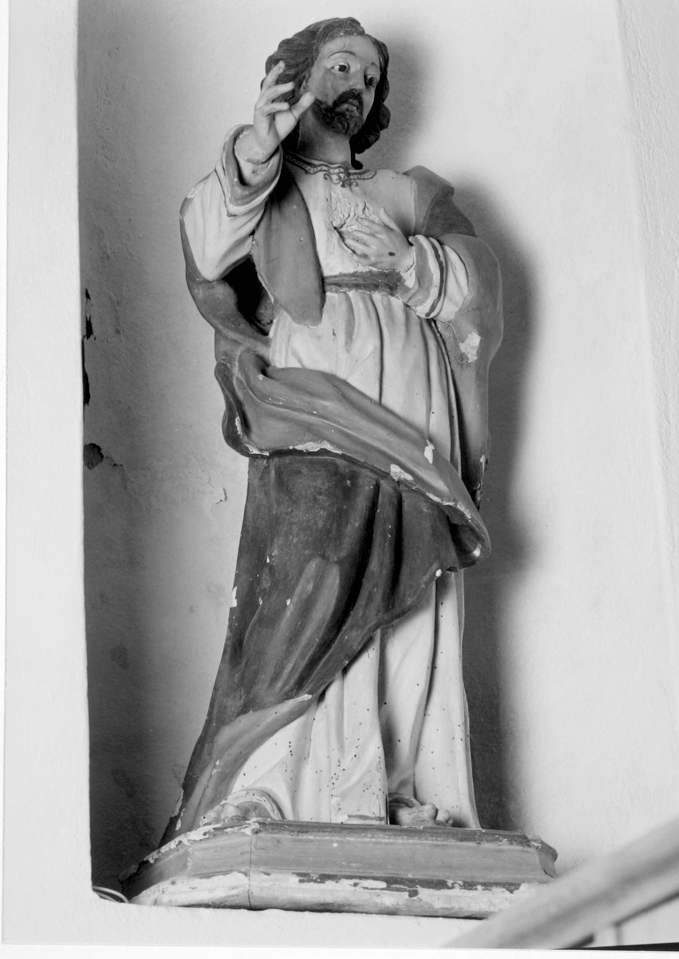 Sacro cuore di gesù (statua)