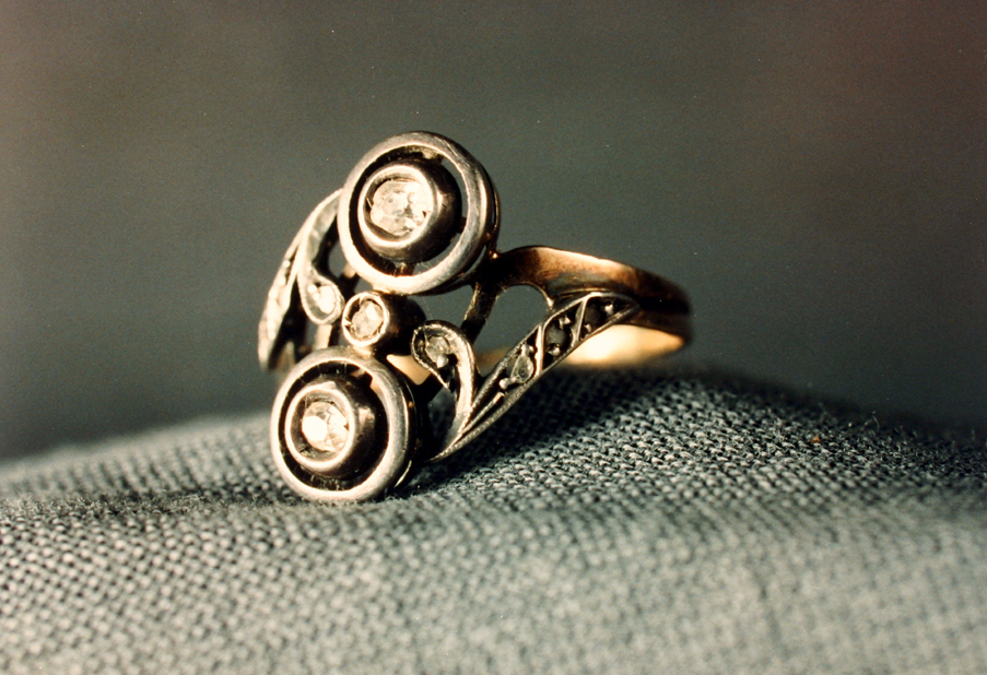 Anello