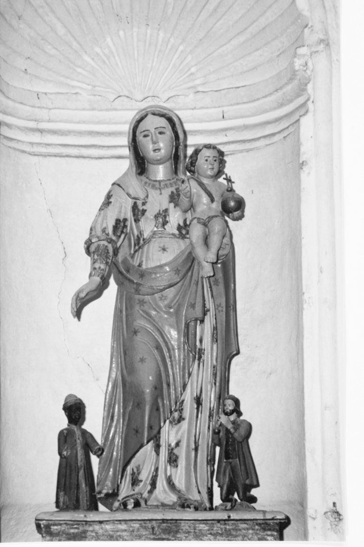 Madonna d'itria, madonna con bambino e altri personaggi (statua)