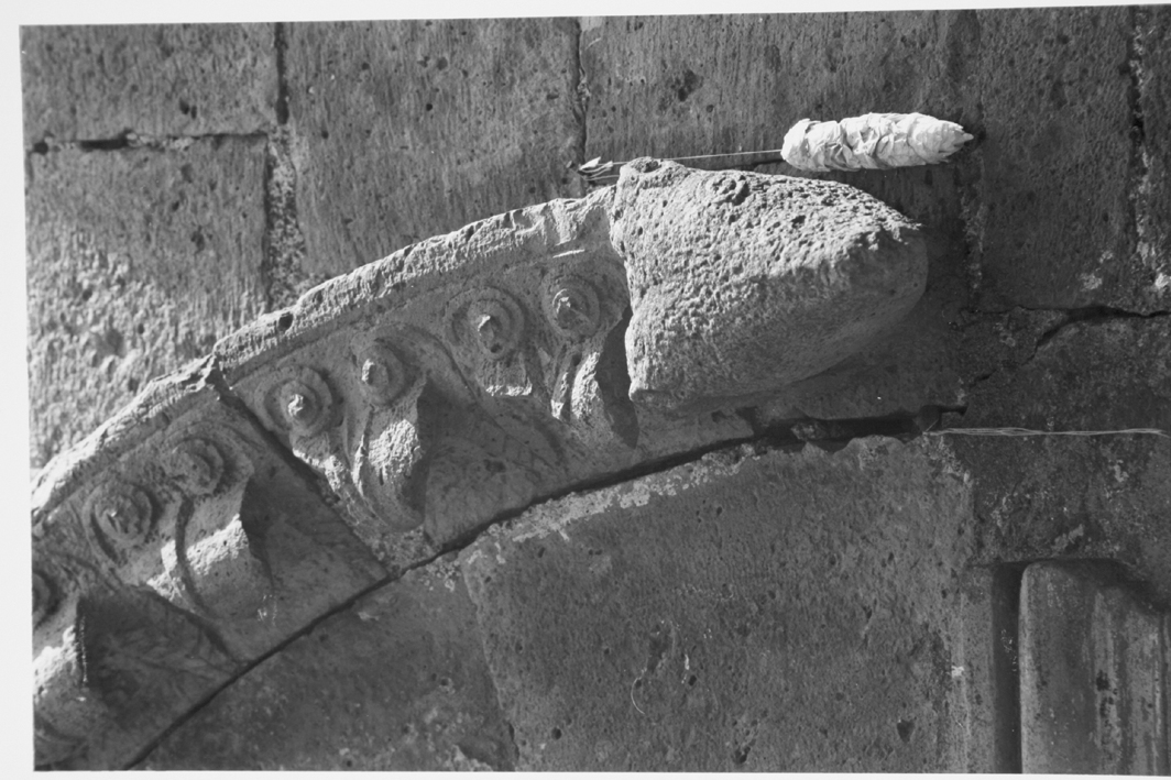 Motivo decorativo zoomorfo (mensola, coppia)