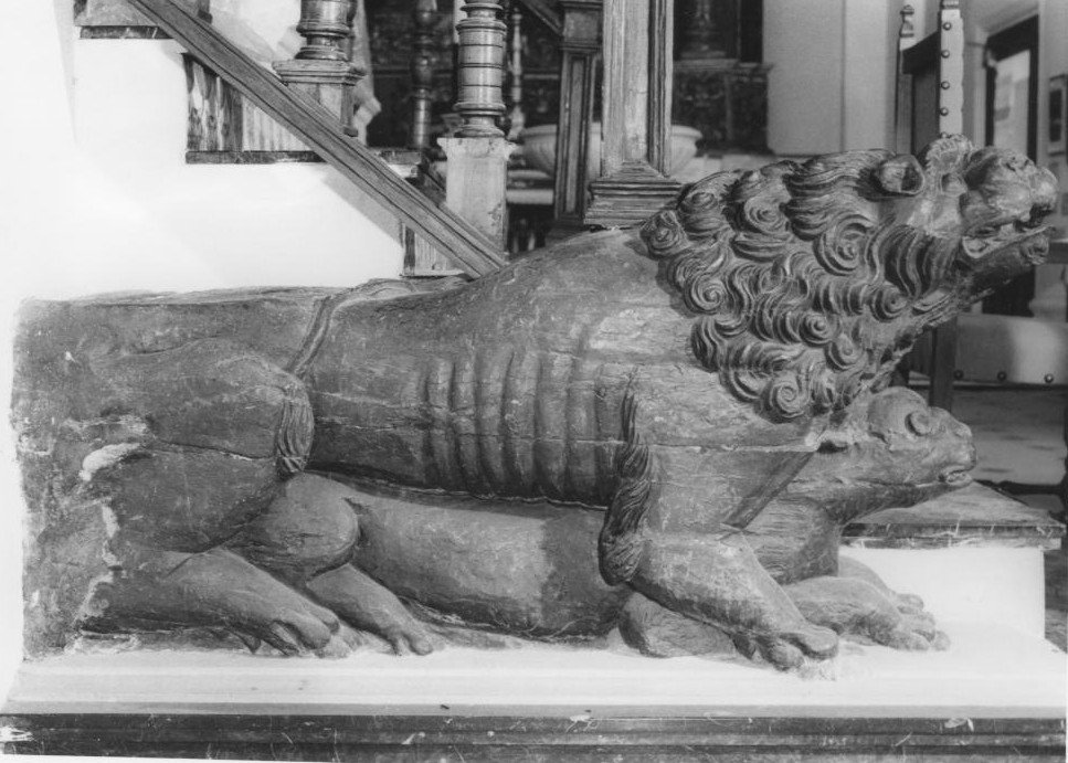 Leone (gruppo scultoreo)