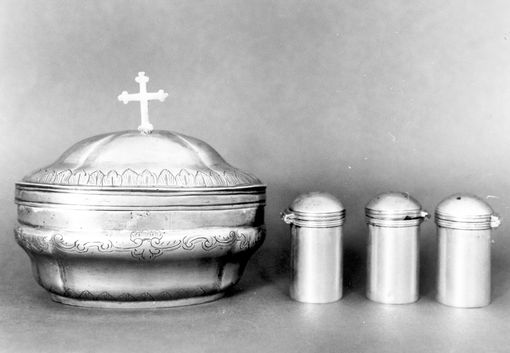 Custodia - dei vasi per la riserva degli oli santi