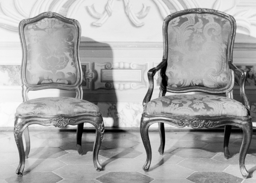 Sedia, serie