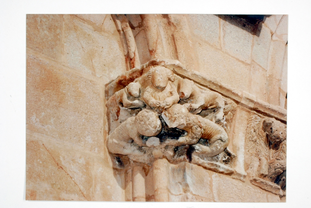 Daniele nella fossa dei leoni (capitello)