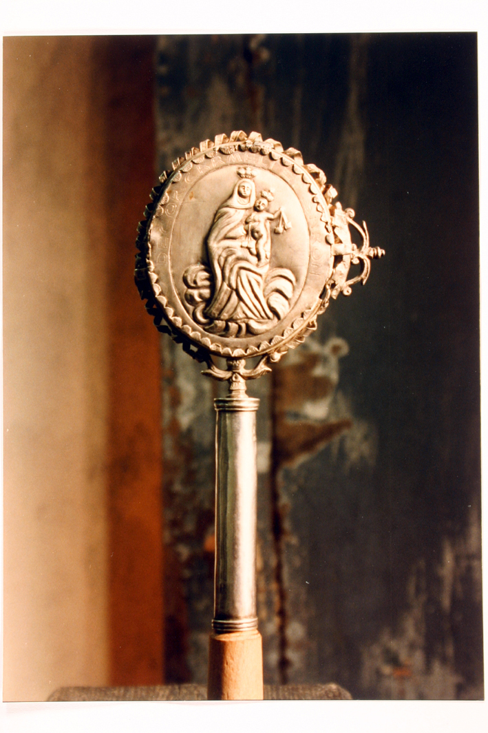 Madonna del carmelo (emblema di confraternita)