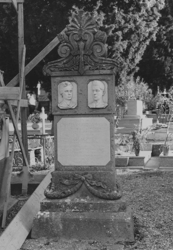 Monumento funebre