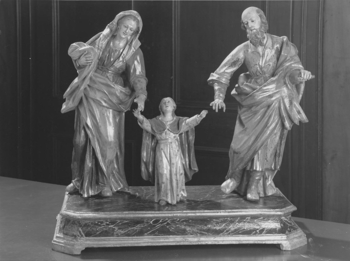Maria vergine bambina con sant'anna e san gioacchino (gruppo scultoreo)