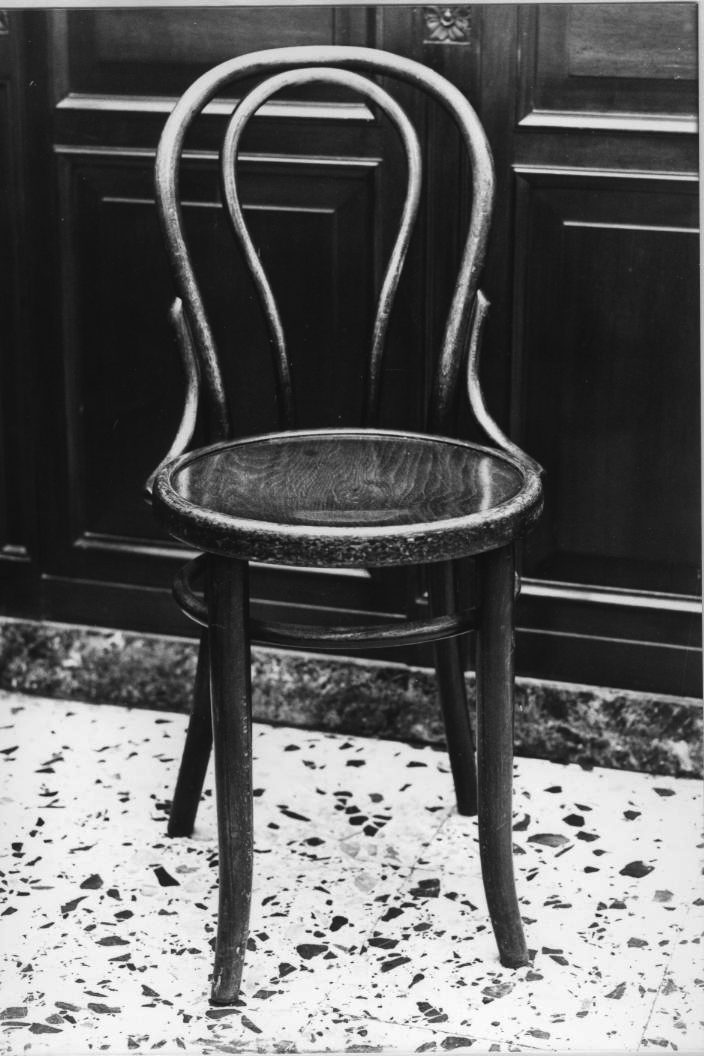 Sedia, serie