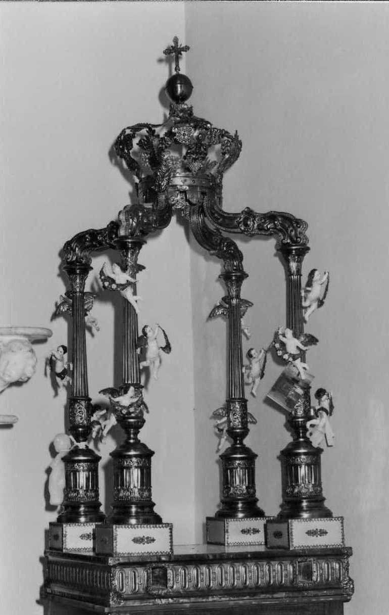 Baldacchino processionale - a cielo rigido