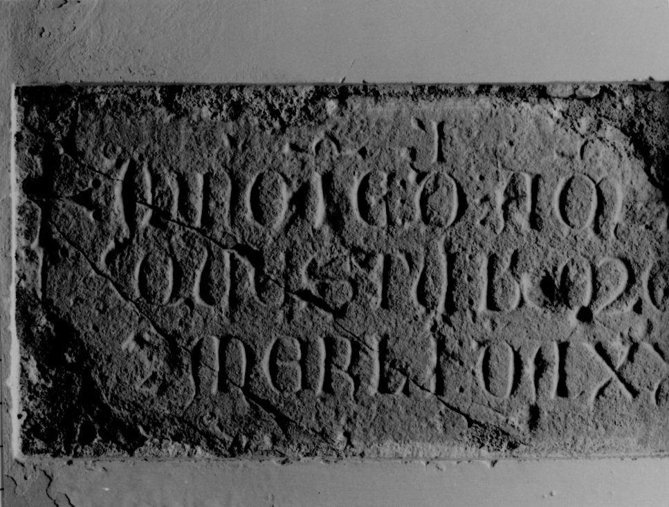 Lapide commemorativa