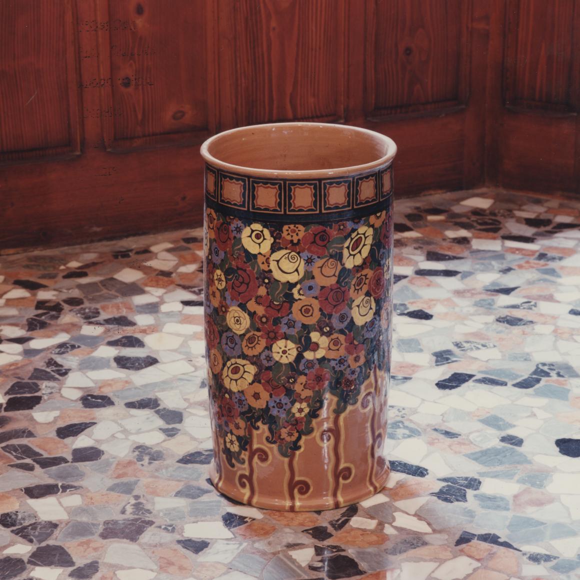 motivi decorativi (portaombrelli) - bottega perugina (fine/inizio secc. XIX/ XX)