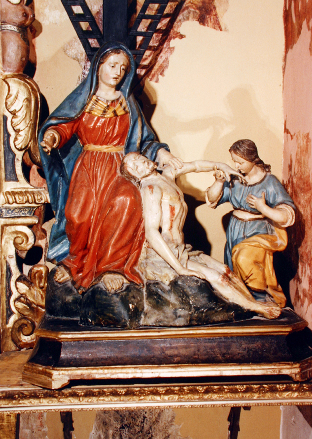 Cristo in pietà tra la madonna e santa maria maddalena, statua