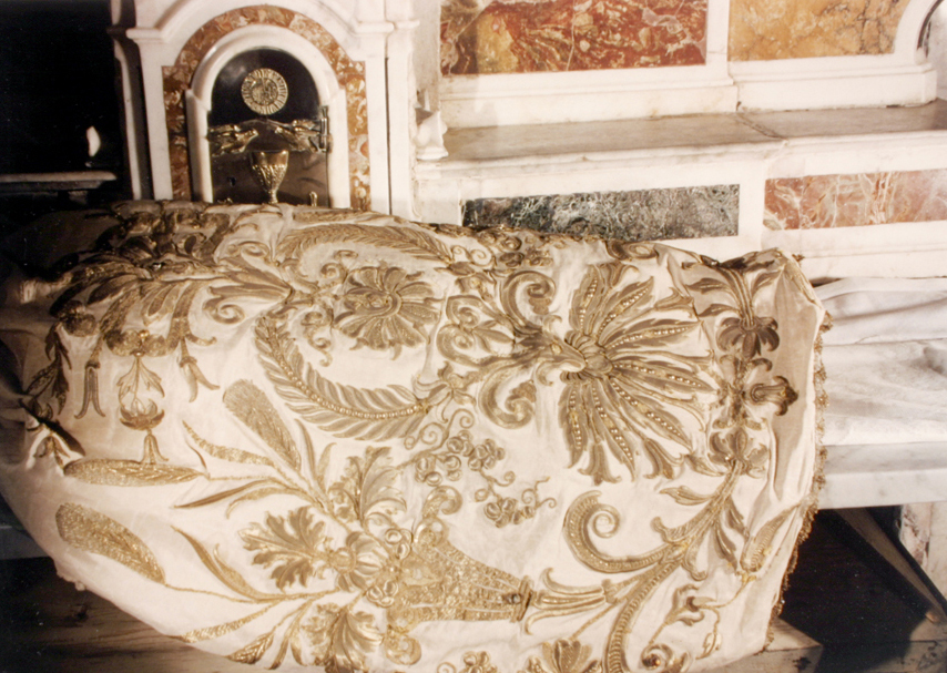 Madonna assunta (veste da statua)