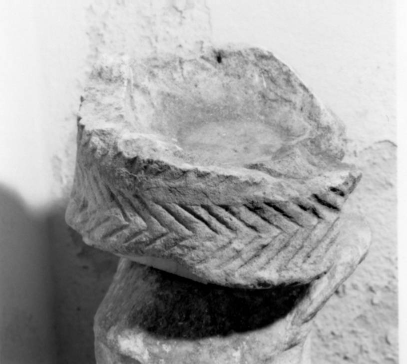 Capitello, frammento