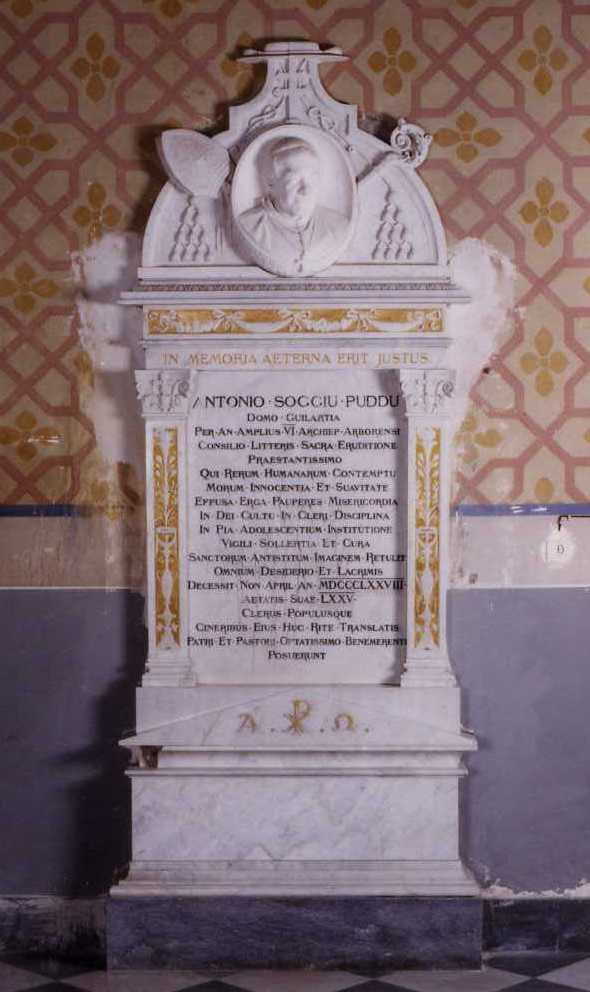 Monumento funebre