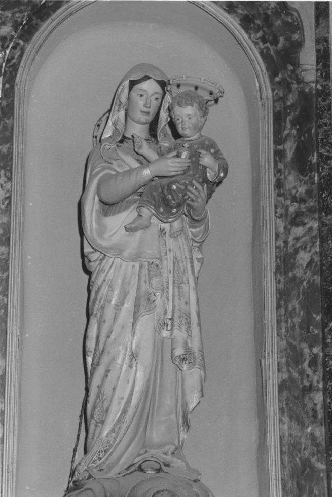 Madonna con bambino (gruppo scultoreo)