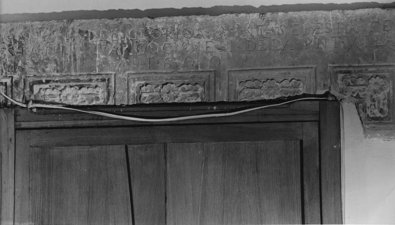 Architrave di porta