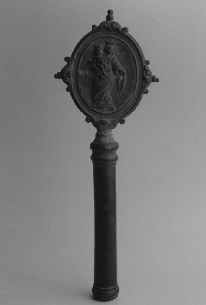 Verso: s. antonio da padova, madonna del rosario (emblema di confraternita)