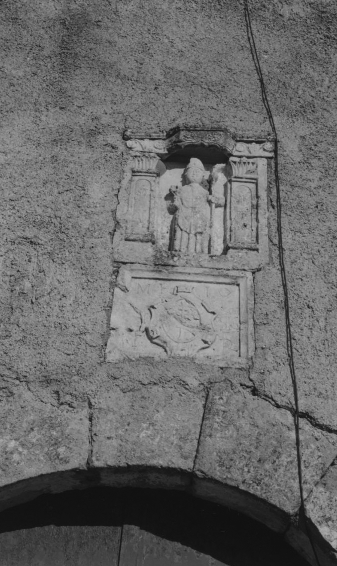Sant' amatore vescovo., santo vescovo (rilievo)