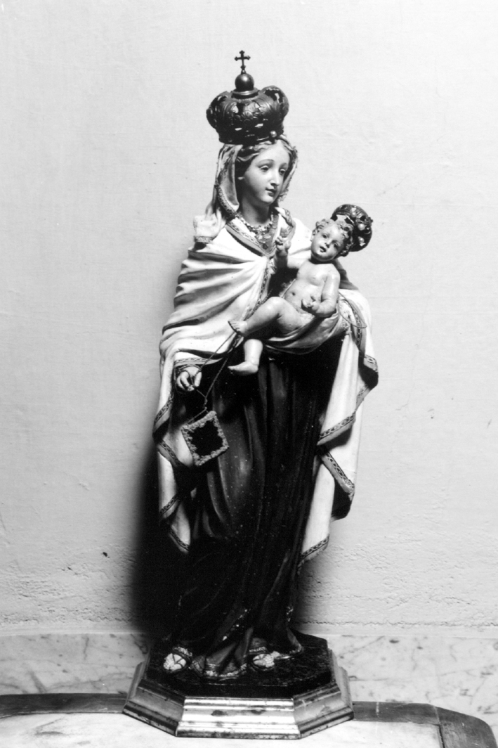 Madonna del carmelo (statua)