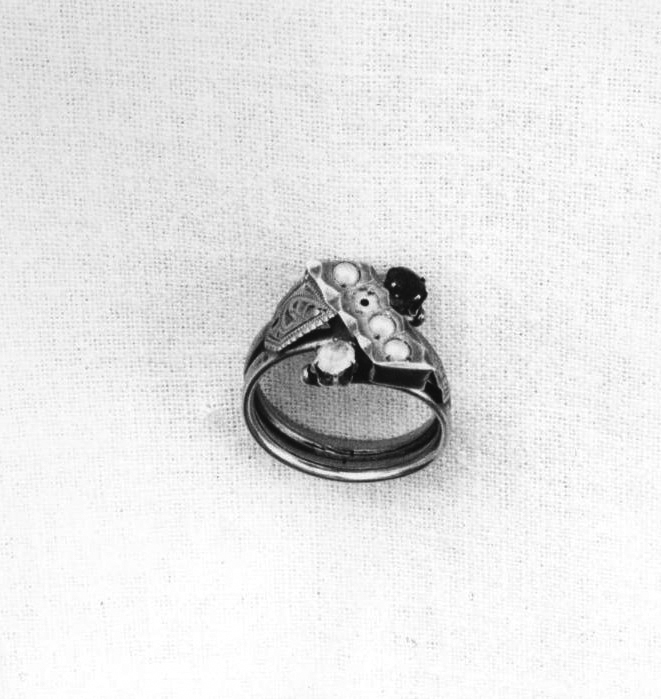 Anello