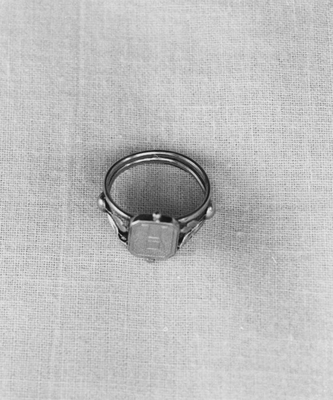 Anello