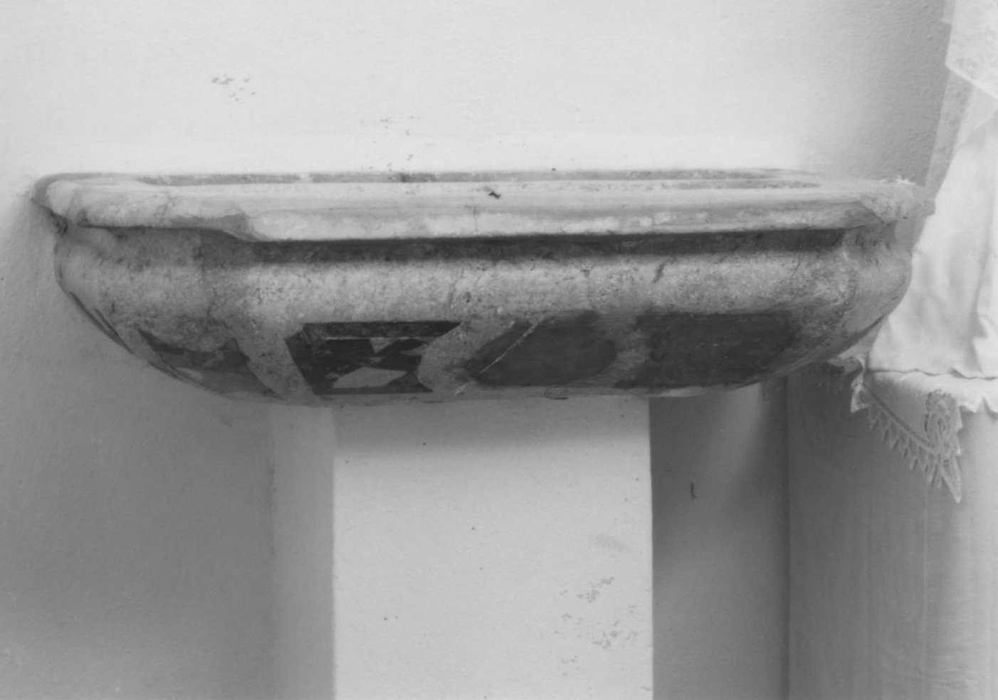 Conca del fonte battesimale