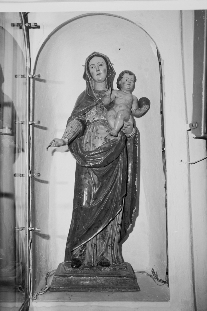 Madonna con bambino (scultura)