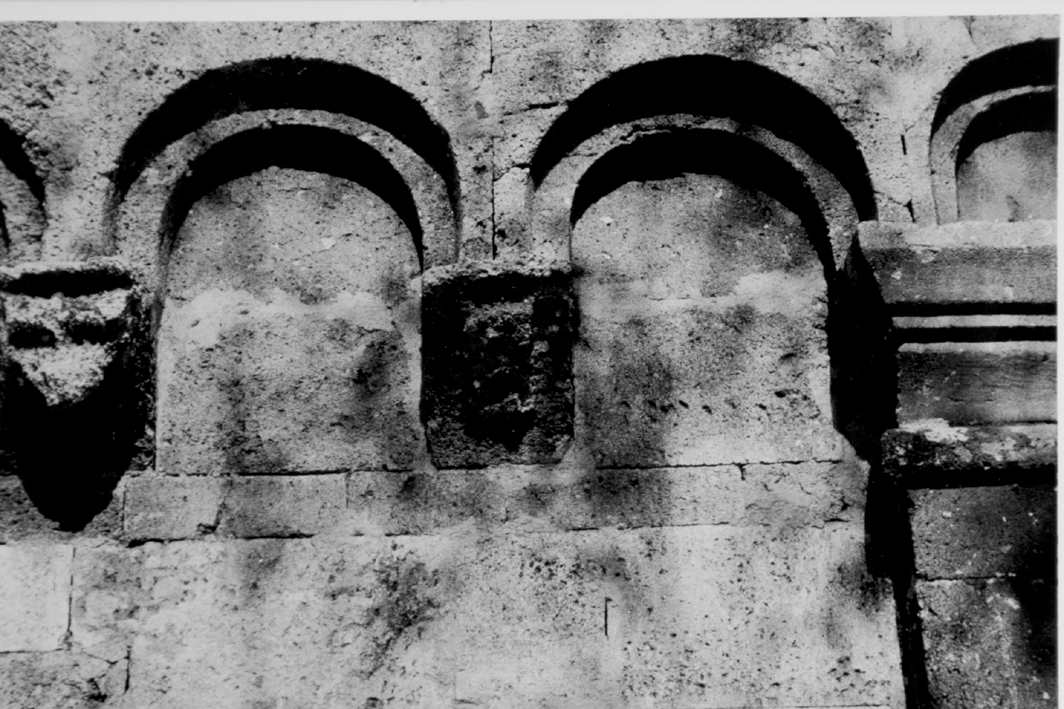 Motivi decorativi (mensola architettonica)
