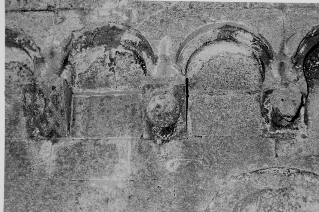 Motivi decorativi (mensola architettonica)