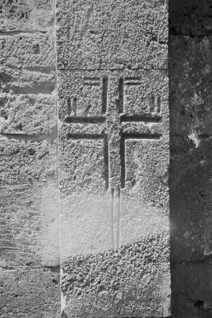 Croce (rilievo)