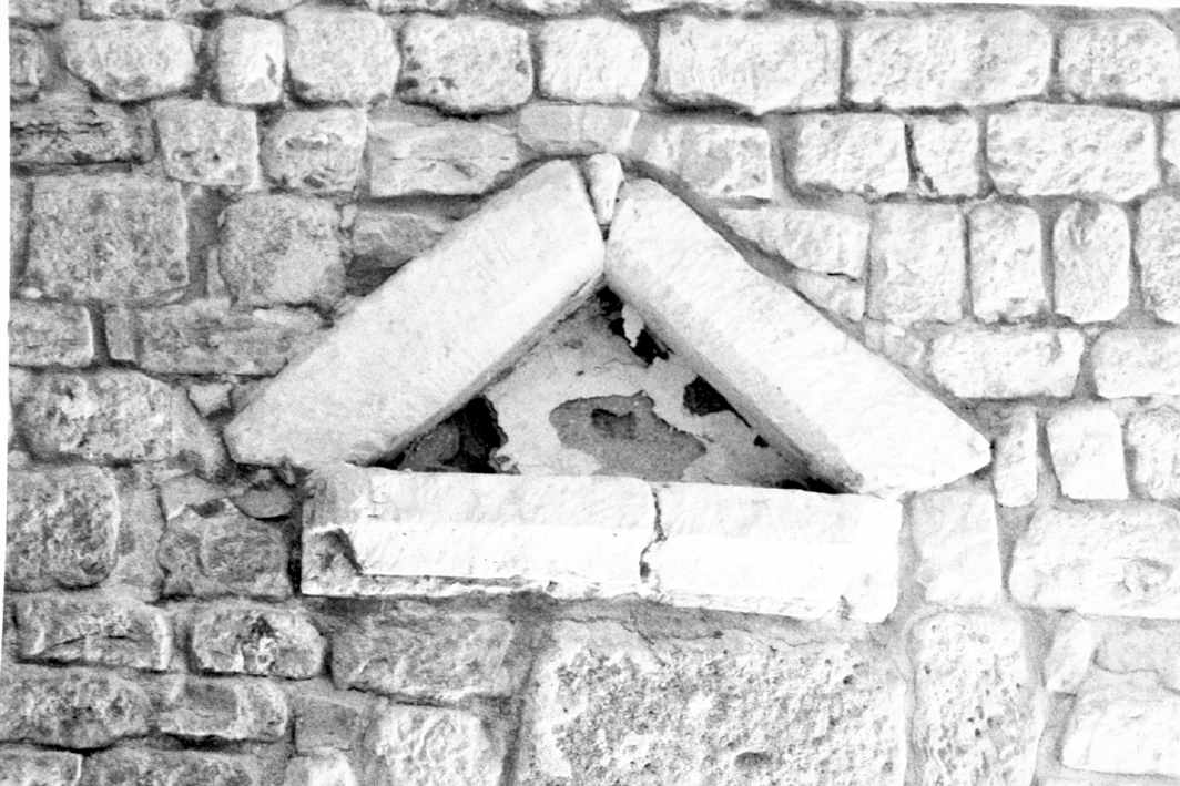 Motivo decorativo geometrico (mensola)