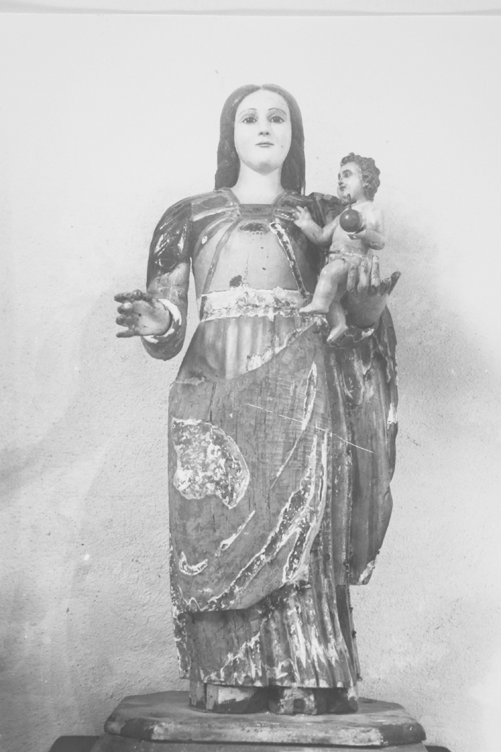 Madonna di bonaria, madonna con bambino (statua)