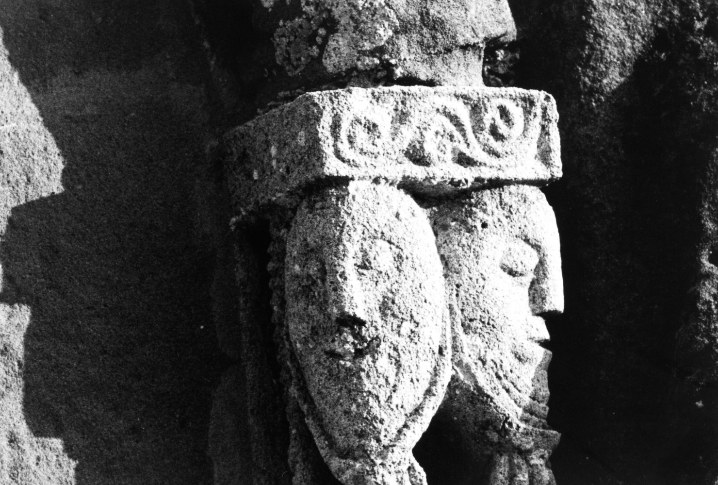 Elementi decorativi antropomorfi (peduccio - figurato)