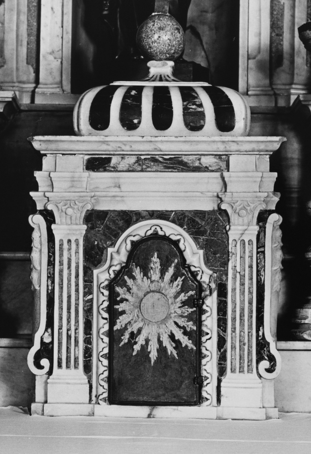 Tabernacolo - a frontale architettonico, frammento