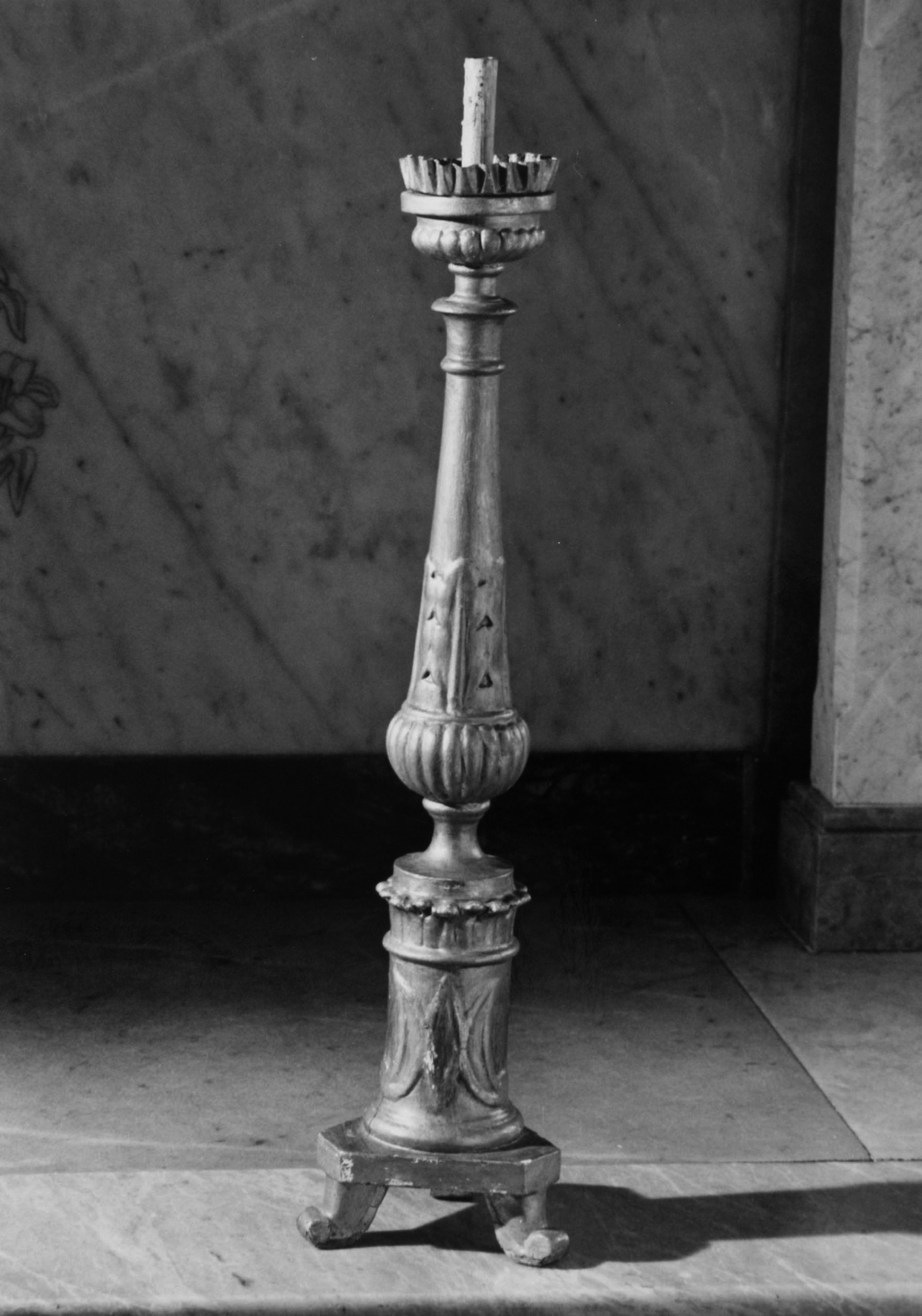 Candeliere d'altare