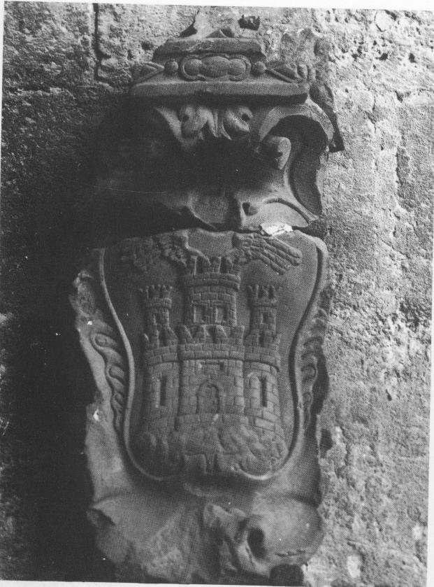 Stemma della famiglia delitala, stemma gentilizio (rilievo)
