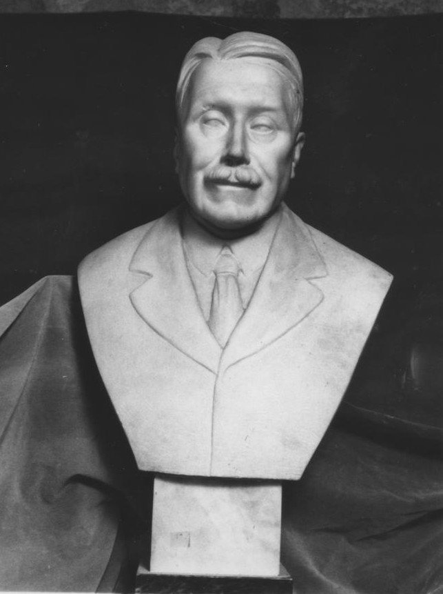 Busto del soprintendente antonio taramelli (busto)