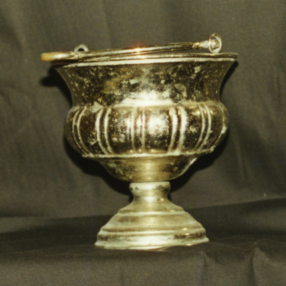 Secchiello per l'acqua benedetta