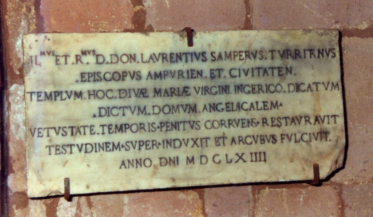 Lapide commemorativa
