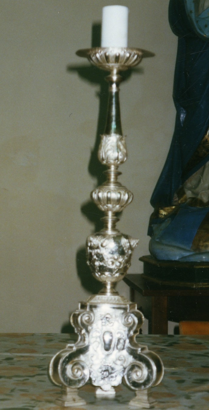 Candelabro, serie