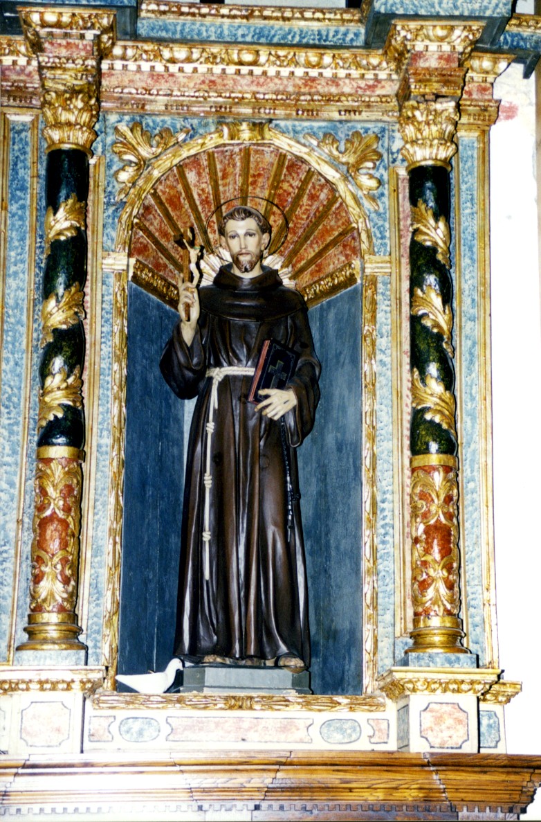 San francesco d'assisi (statua)