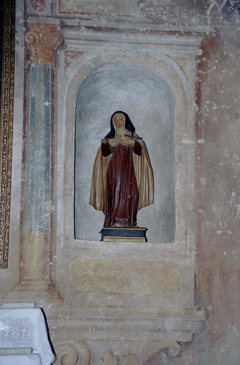 Santa teresa d'avila (statua)