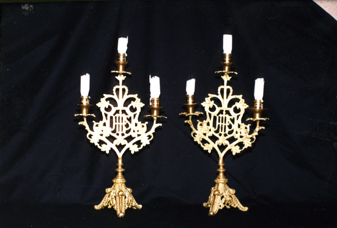 Candeliere d'altare, serie