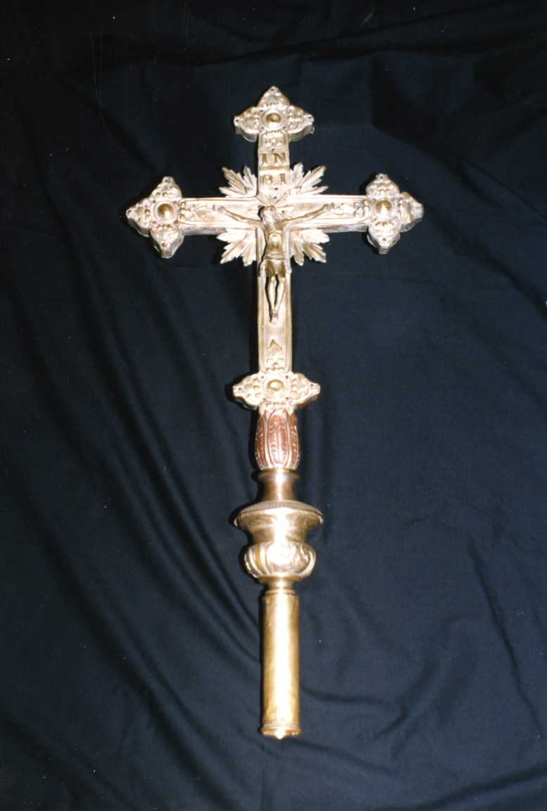Croce processionale
