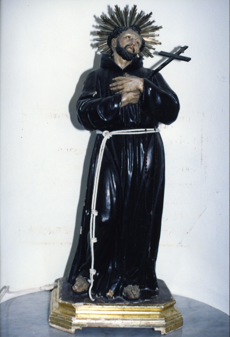 San francesco d'assisi (statua)