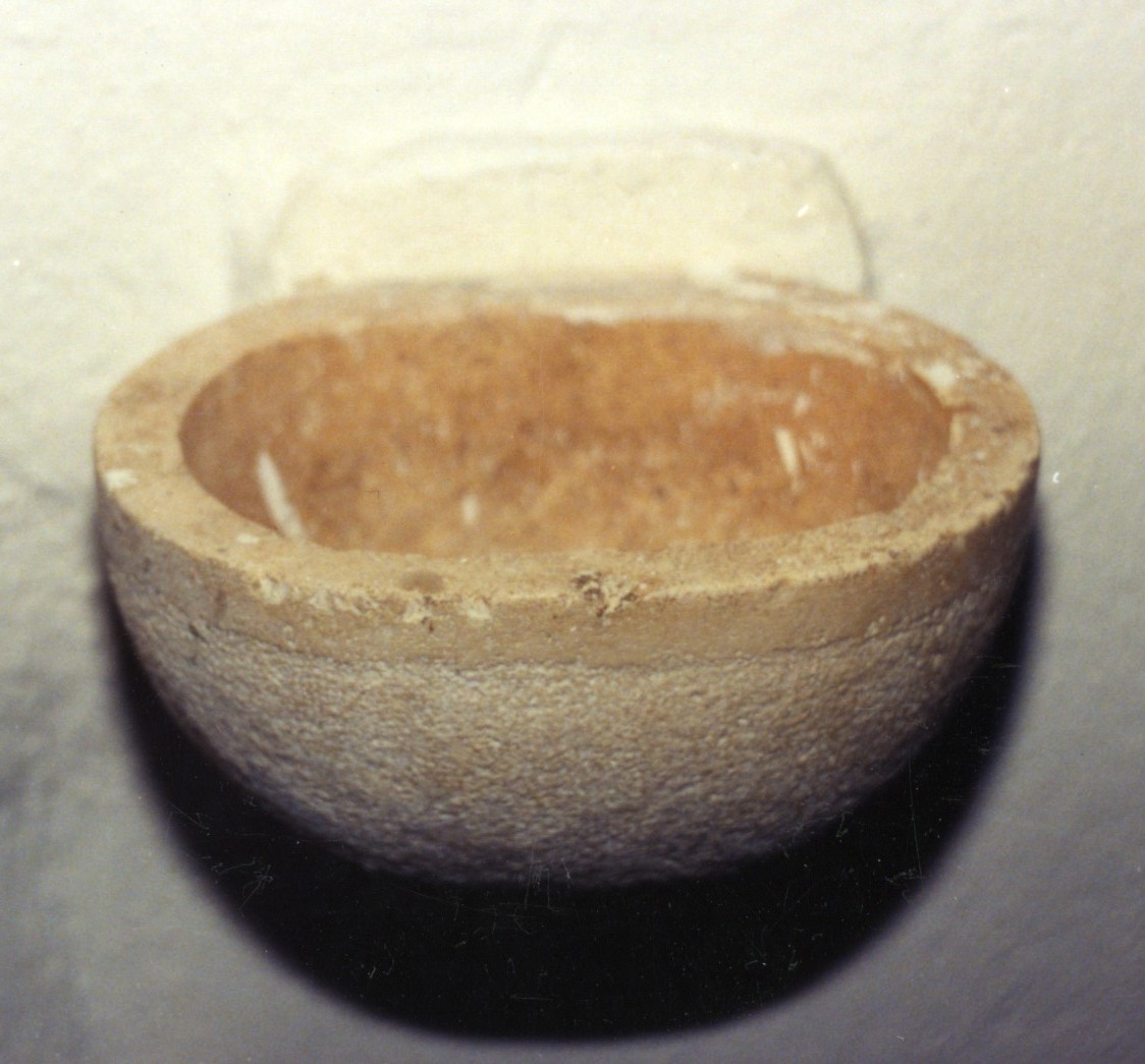 Acquasantiera da parete