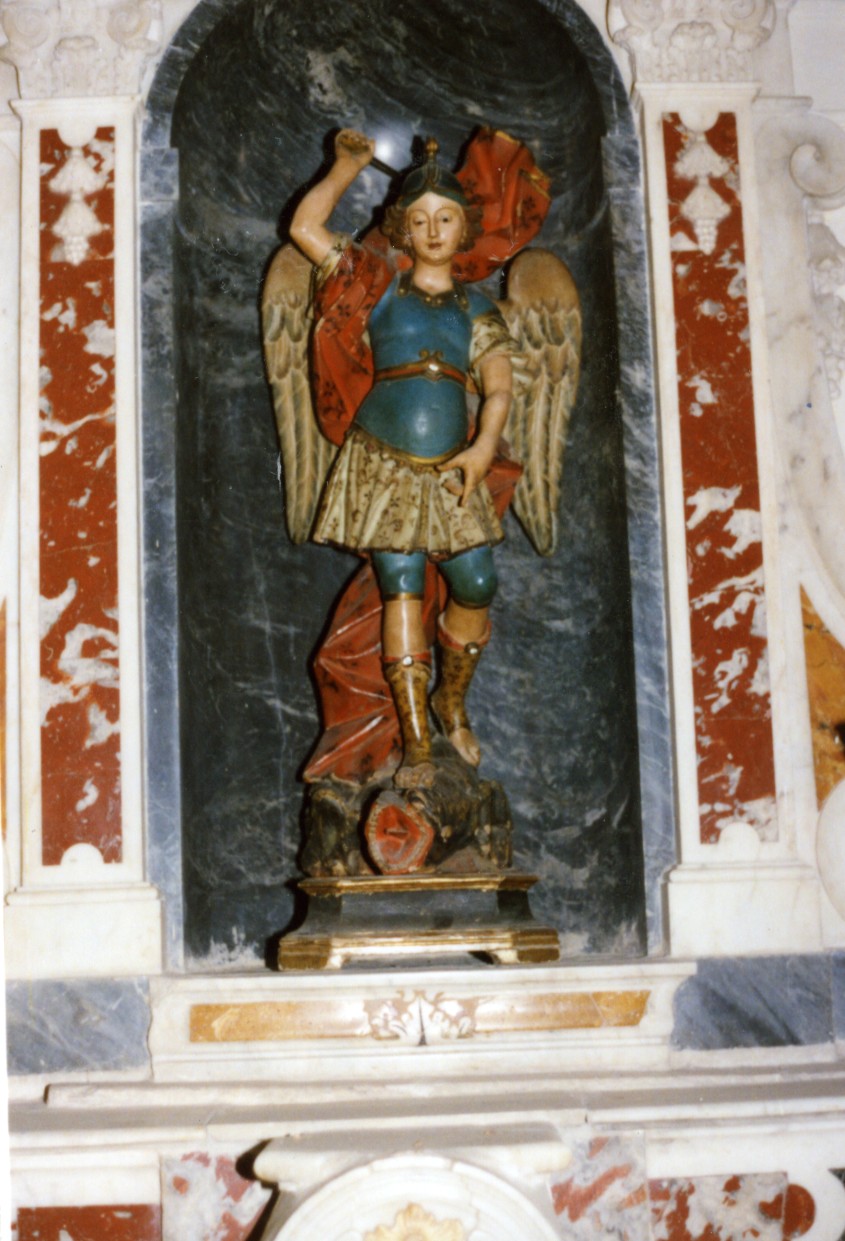 San Michele Arcangelo combatte il drago (statua) - bottega italiana (fine/inizio secc. XVIII/ XIX)