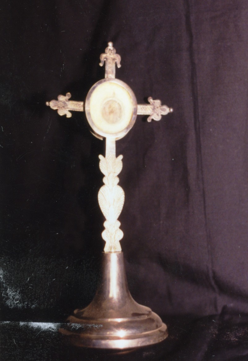 Stauroteca